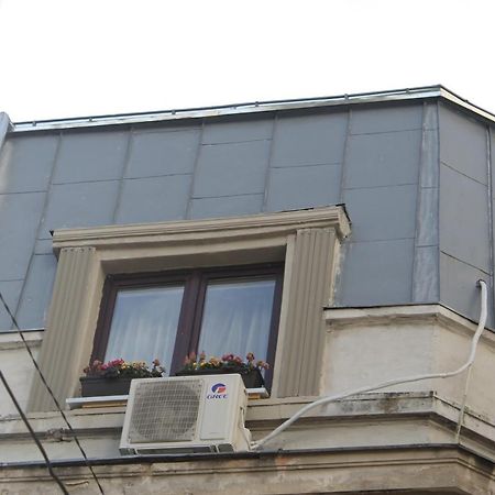 Studio Yellow - Piata Victoriei Βουκουρέστι Εξωτερικό φωτογραφία